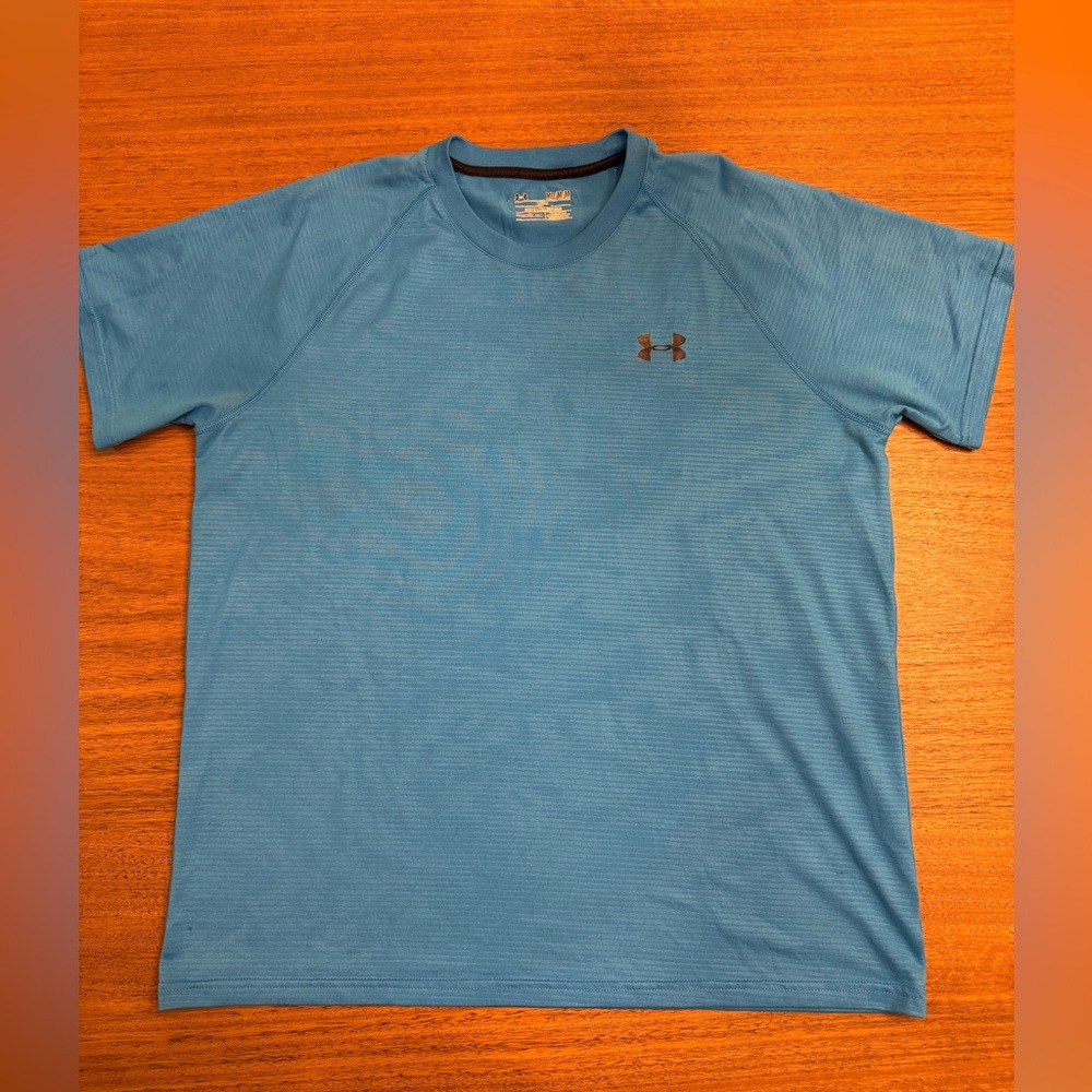 Men’s Under Armour athletic shirt